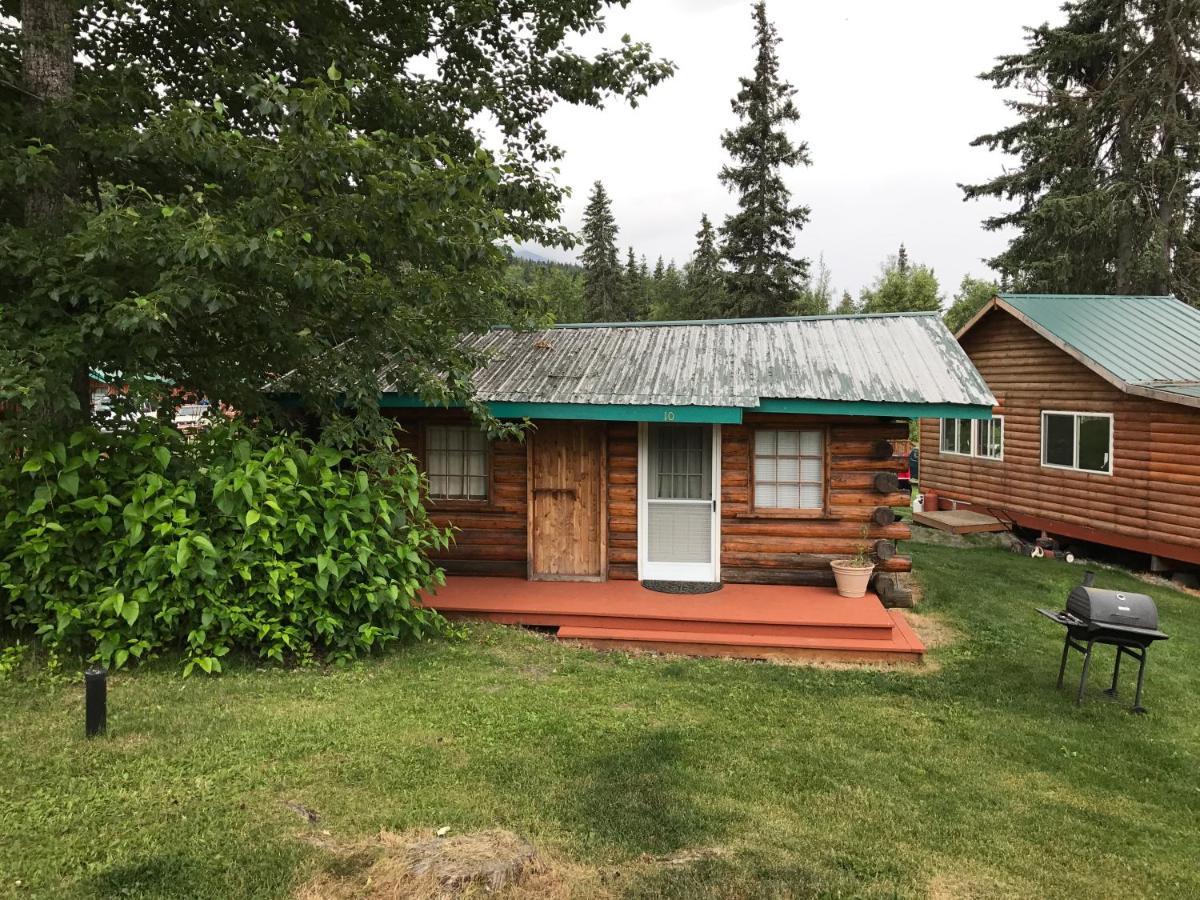 Gwin'S Lodge & Roadhouse Cooper Landing Екстериор снимка