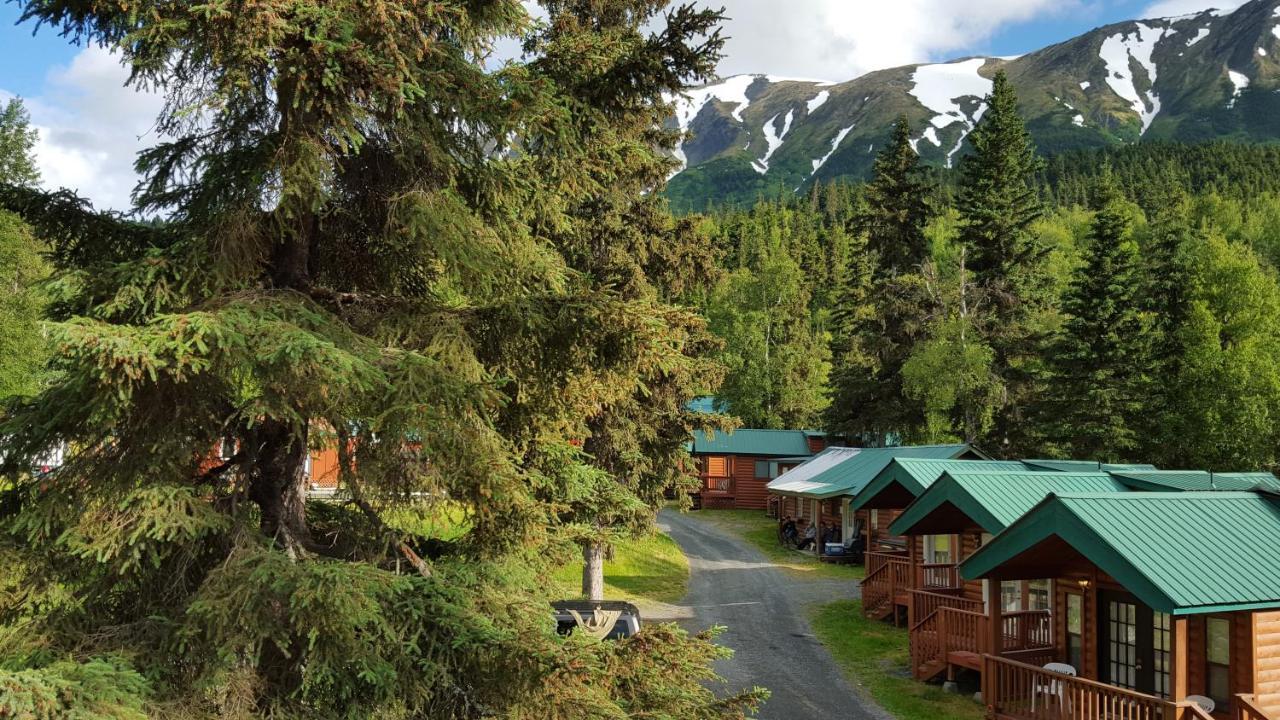 Gwin'S Lodge & Roadhouse Cooper Landing Екстериор снимка