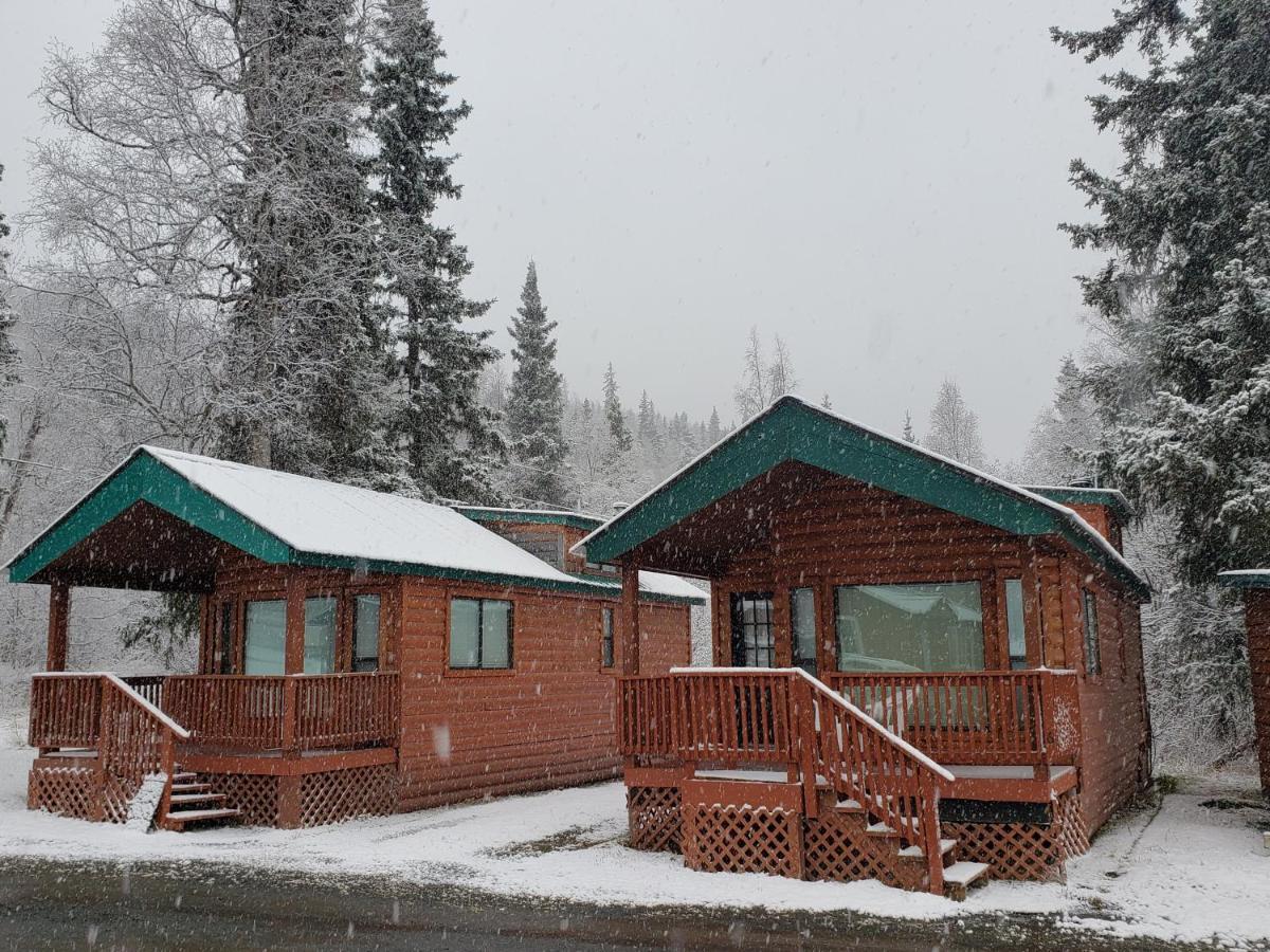 Gwin'S Lodge & Roadhouse Cooper Landing Екстериор снимка