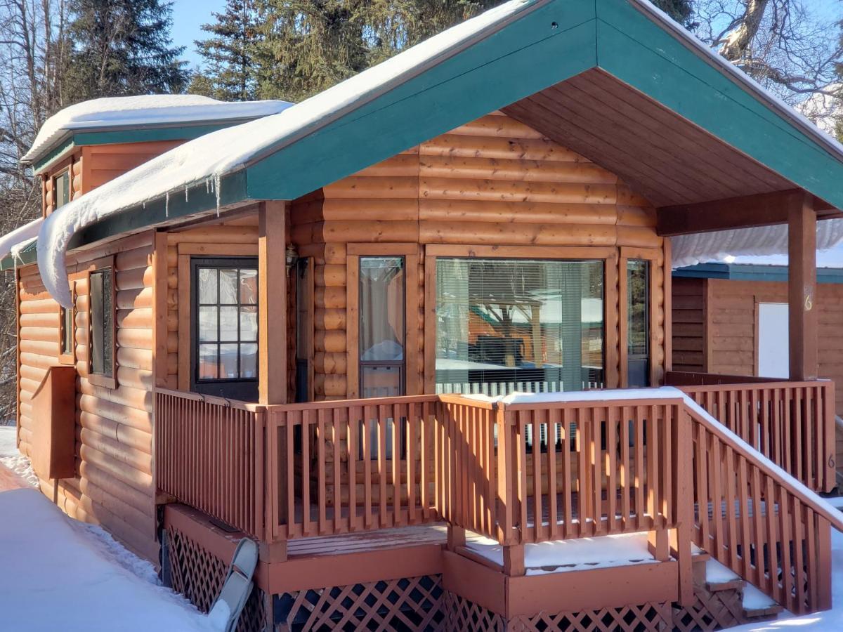 Gwin'S Lodge & Roadhouse Cooper Landing Екстериор снимка